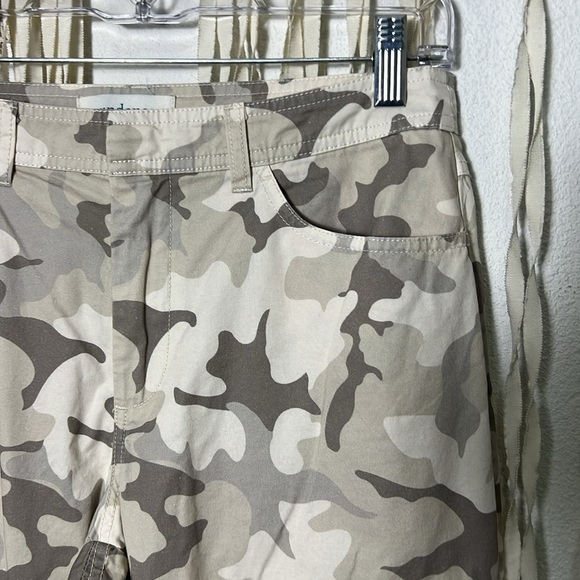 Sundance Vivant Cream Taupe Camo Print Floral Embroidered Jogger Pant Size P/4 - Picture 3 of 16